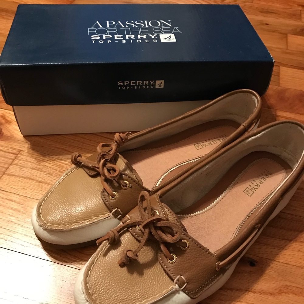 Sperry boat shoes